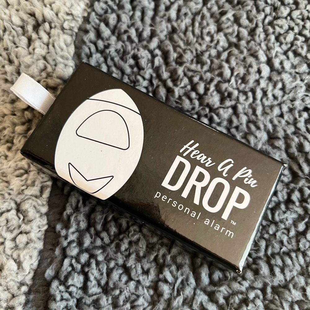 NWOT Damsel in defense Personal alarm